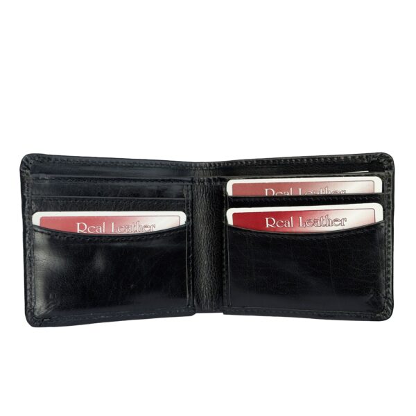 Slim bifold design of Tuftox Regal Bifold men’s buffalo leather wallet